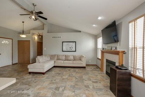 4524 Oriole Ln, Plainfield, IL 60586 photo 4