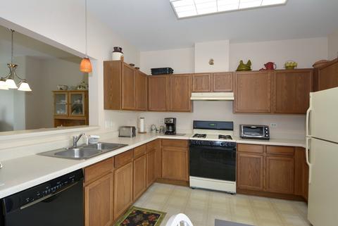 62 Cherbourg Ct, Wheeling, IL 60090 photo 7