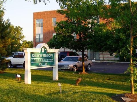 3255 Kirchoff Rd #301, Rolling Meadows, IL 60008 photo 1