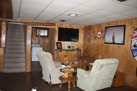616 E 3rd St, Dixon, IL 61021 photo 20