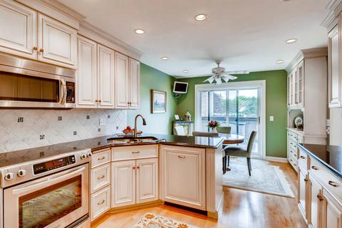 19 Windward Cir, Willowbrook, IL 60527 photo 7