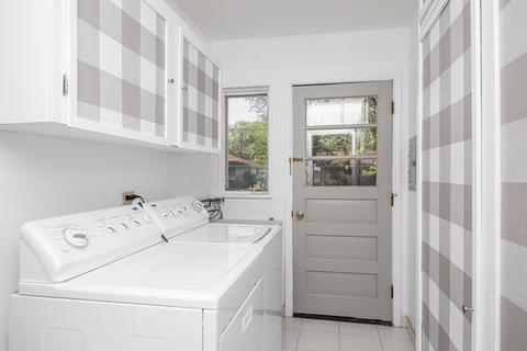 100 Forest Park Ln, Hoffman Estates, IL 60169 photo 14