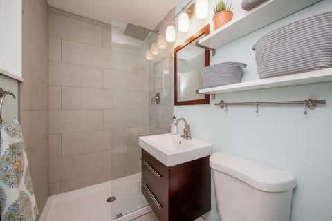 100 Forest Park Ln, Hoffman Estates, IL 60169 photo 10
