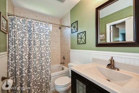 1303 Downing Ct, Wheaton, IL 60189 photo 12