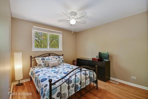 1303 Downing Ct, Wheaton, IL 60189 photo 13