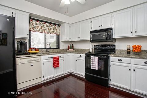 6 Windgate Ct, Streamwood, IL 60107 photo 5