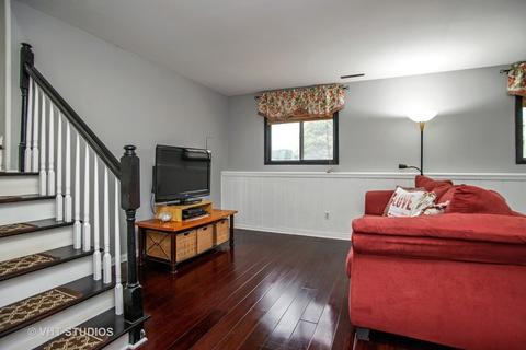 6 Windgate Ct, Streamwood, IL 60107 photo 10