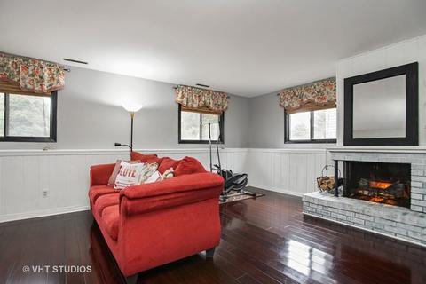 6 Windgate Ct, Streamwood, IL 60107 photo 9