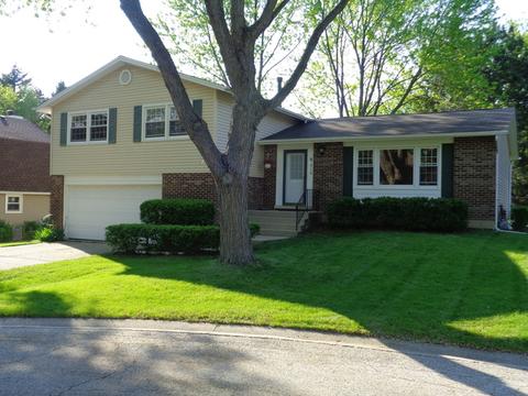610 Mulberry Ct, Algonquin, IL 60102 photo 1