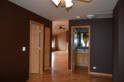 2463 Stonegate Rd, Algonquin, IL 60102 photo 16