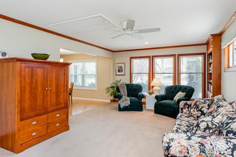 814 Bridle Ln, Wheaton, IL 60187 photo 7