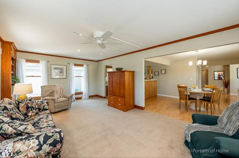 814 Bridle Ln, Wheaton, IL 60187 photo 8