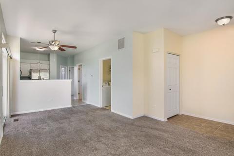 339 Gregory Ln, Plano, IL 60545 photo 3