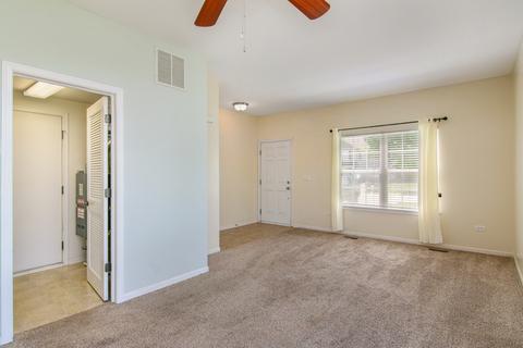339 Gregory Ln, Plano, IL 60545 photo 4
