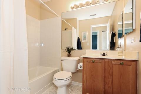 6524 Waverly Ct, Willowbrook, IL 60527 photo 13