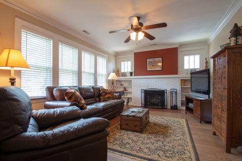 2149 Bennett Ave, Evanston, IL 60201 photo 2