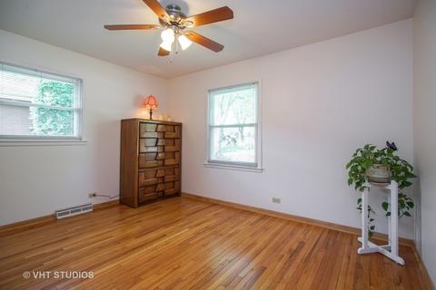 865 Madelyn Dr, Des Plaines, IL 60016 photo 7