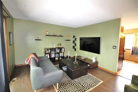 1815 Howe Ln, Hanover Park, IL 60133 photo 3