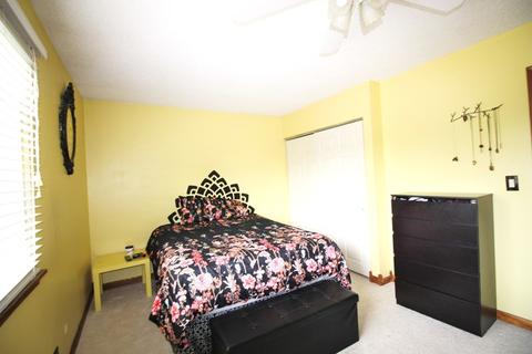 1815 Howe Ln, Hanover Park, IL 60133 photo 9