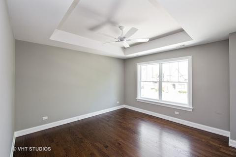 334 E May St, Elmhurst, IL 60126 photo 17