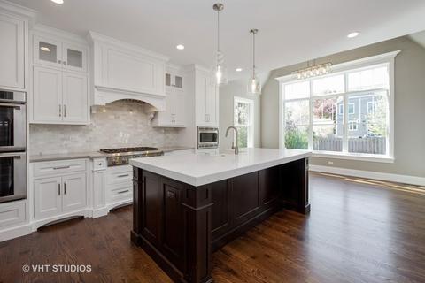 334 E May St, Elmhurst, IL 60126 photo 5