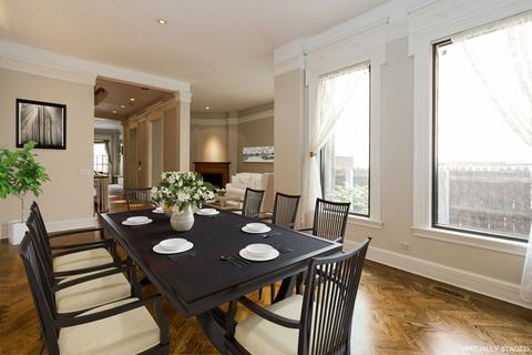41 E Schiller St, Chicago, IL 60610 photo 7