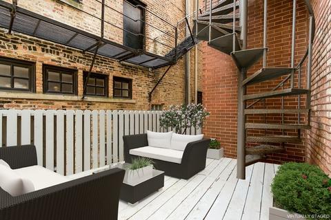 41 E Schiller St, Chicago, IL 60610 photo 12
