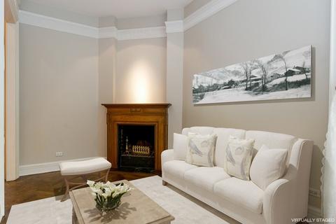 41 E Schiller St, Chicago, IL 60610 photo 6