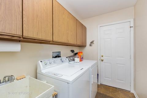 741 Buttonwood Cir, Naperville, IL 60540 photo 11