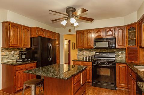 804 Francine Dr, Bartlett, IL 60103 photo 9