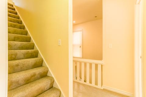 2465 E 74th St, Chicago, IL 60649 photo 17