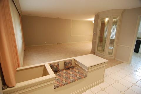 1133 Pfingsten Rd, Glenview, IL 60025 photo 5