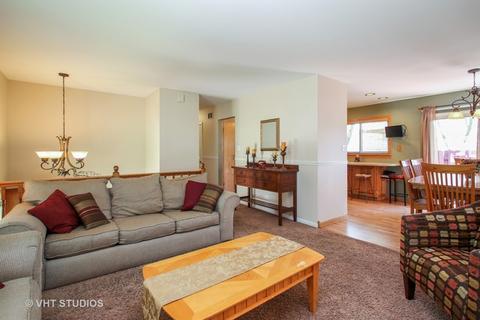 3803 Holly Ln, Rolling Meadows, IL 60008 photo 3