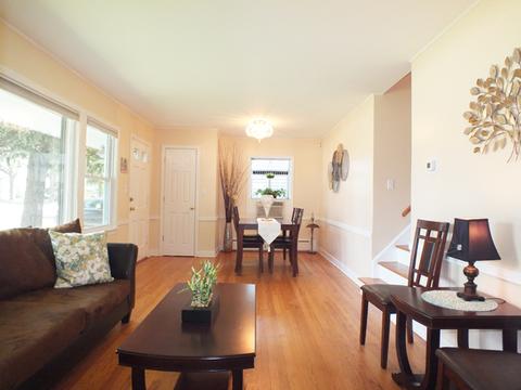 1084 S Wolf Rd, Des Plaines, IL 60016 photo 15