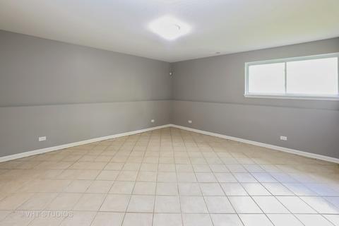 3344 Willow Ln, Markham, IL 60428 photo 10