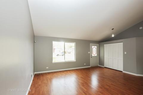 3344 Willow Ln, Markham, IL 60428 photo 2