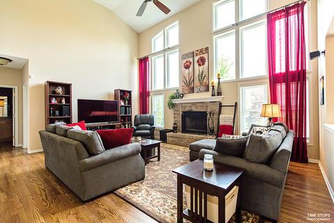 2044 Gardner Cir E, Aurora, IL 60503 photo 8