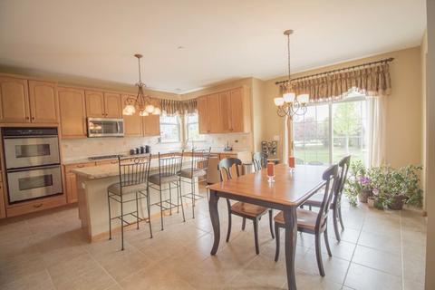 1230 Mallard Ln, Hoffman Estates, IL 60192 photo 6
