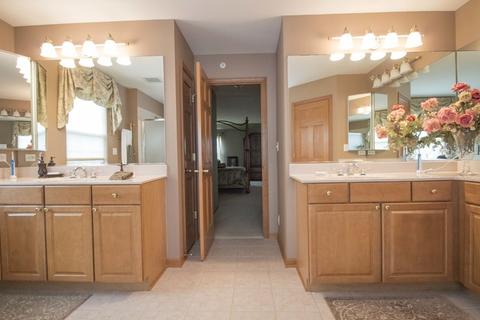 1230 Mallard Ln, Hoffman Estates, IL 60192 photo 19
