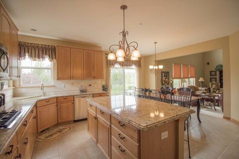 1230 Mallard Ln, Hoffman Estates, IL 60192 photo 7