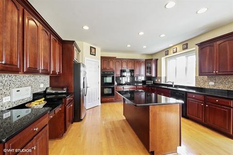 918 Windmere Ct, Darien, IL 60561 photo 5