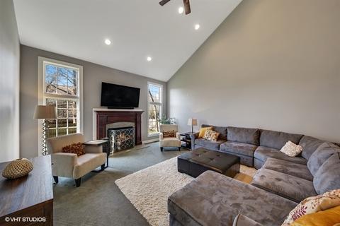 918 Windmere Ct, Darien, IL 60561 photo 10