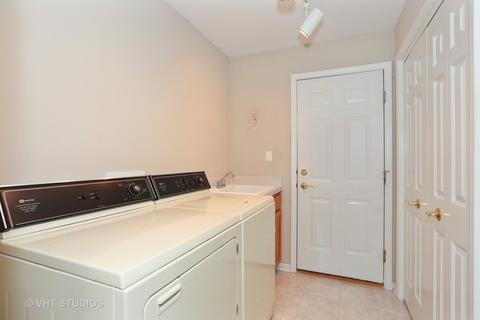 15949 Renwick Park Dr, Plainfield, IL 60586 photo 11