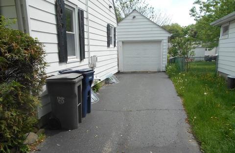 125 S Commonwealth Ave, Elgin, IL 60123 photo 4