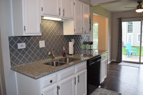 1226 Dunamon Dr, Bartlett, IL 60103 photo 6