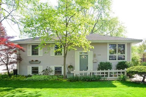 1008 Kenilworth Dr, Wheeling, IL 60090 photo 1