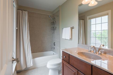 1961 Henry Ct, Wheaton, IL 60189 photo 32