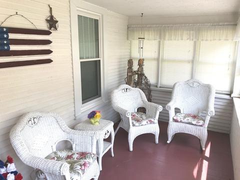 811 E 3rd St, Dixon, IL 61021 photo 16