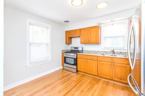 272 E Burlington St, Riverside, IL 60546 photo 7