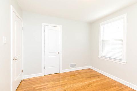 272 E Burlington St, Riverside, IL 60546 photo 13